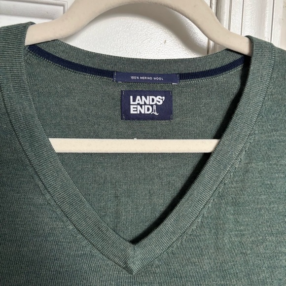 Lands' End V-Neck Merino Wool Sweater - Picture 3 of 7